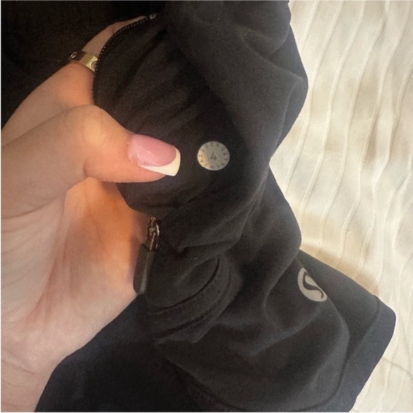 lululemon athletica Black Women's Athletic Shorts - Picture 4 of 5